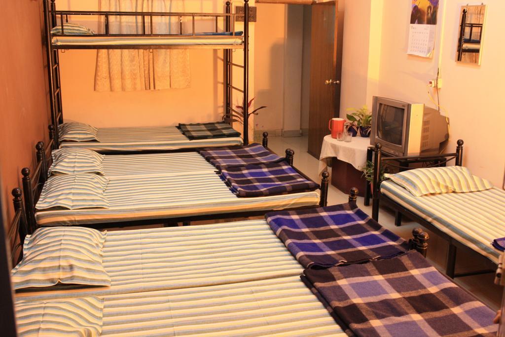 Minerva Residency Ξενοδοχείο Μπανγκαλόρ Δωμάτιο φωτογραφία